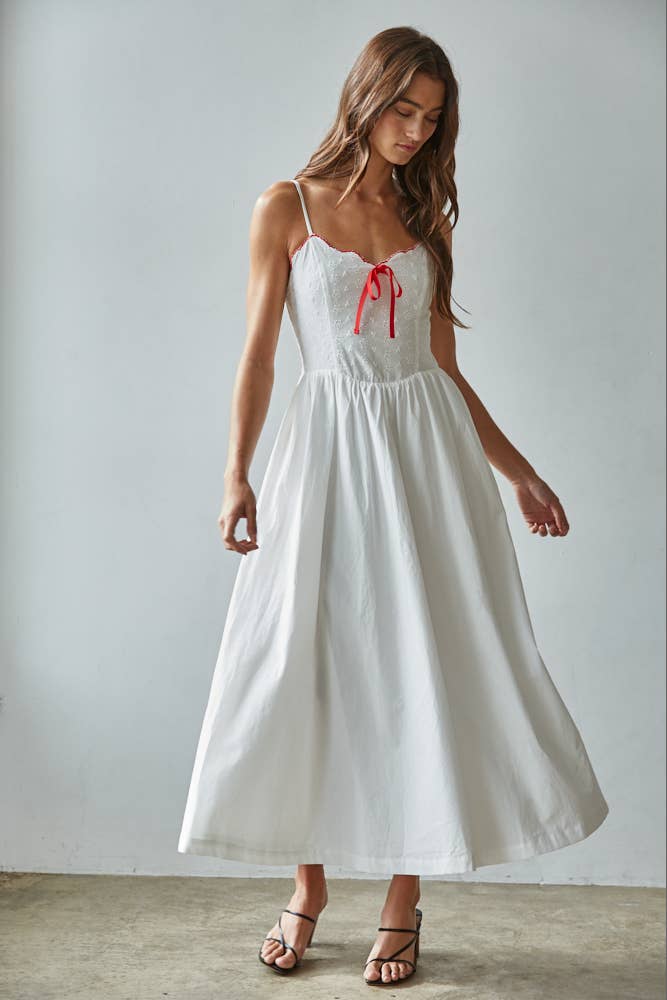 L9470 | Woven Cotton Floral Eyelet Detailed Maxi