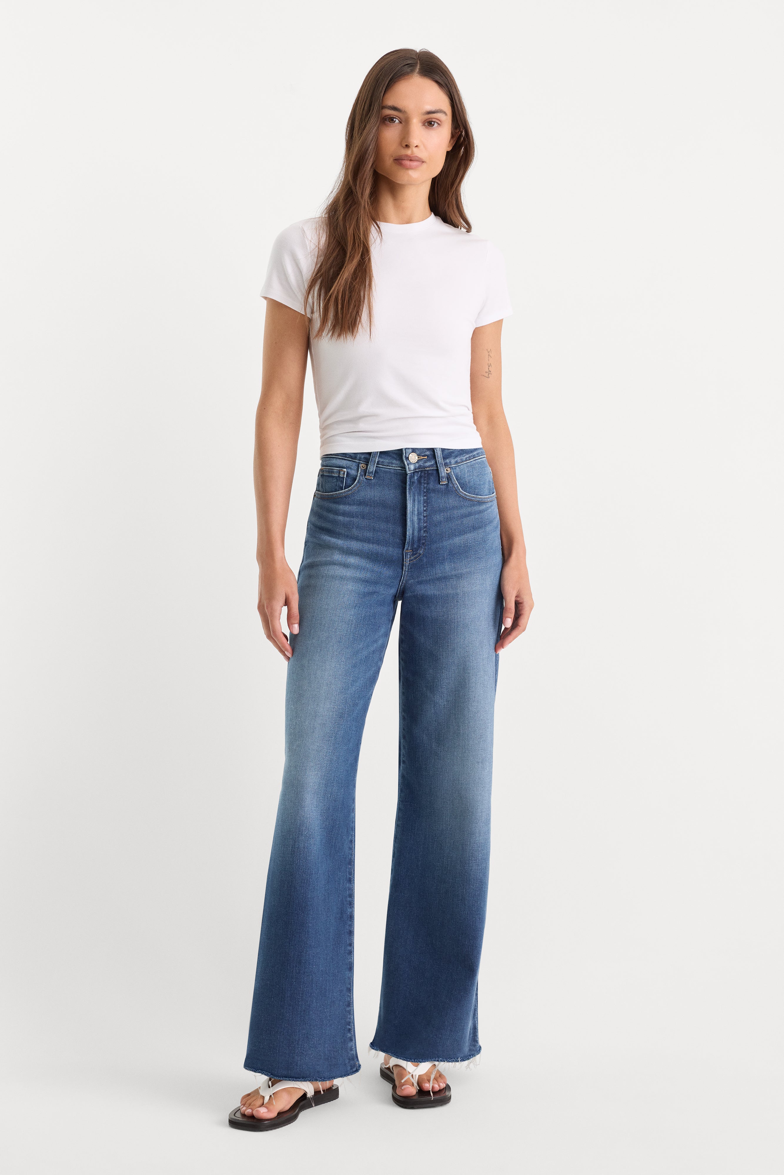 Good American Soft Tech Good Waist Palazzo Ankle Jeans