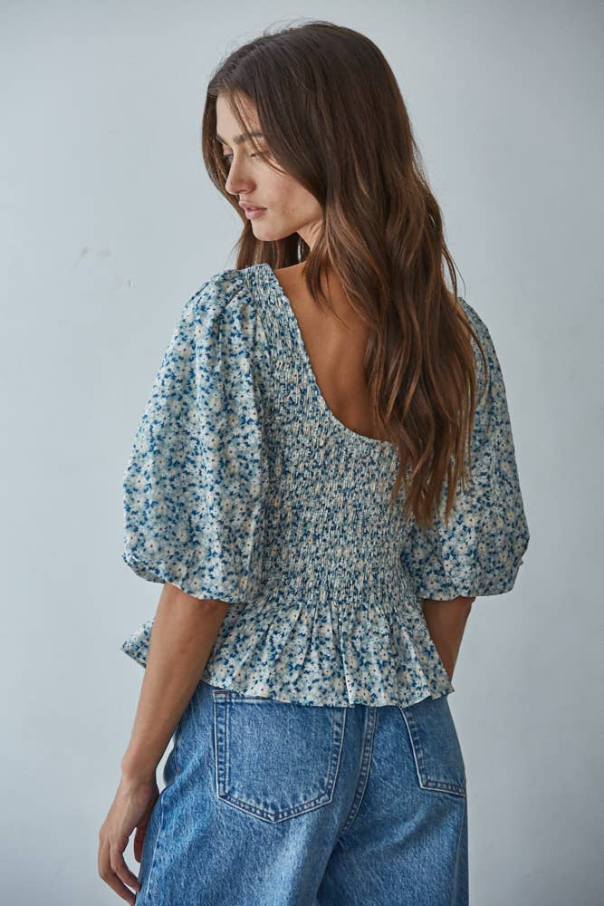 L9078 | Woven Cotton Floral Balloon 3/4 Sleeve Smocked Top