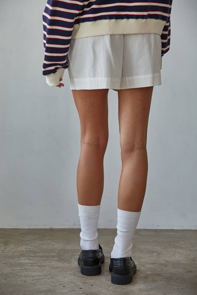 L8605B | Woven Cotton Button Down Waist Banded Shorts