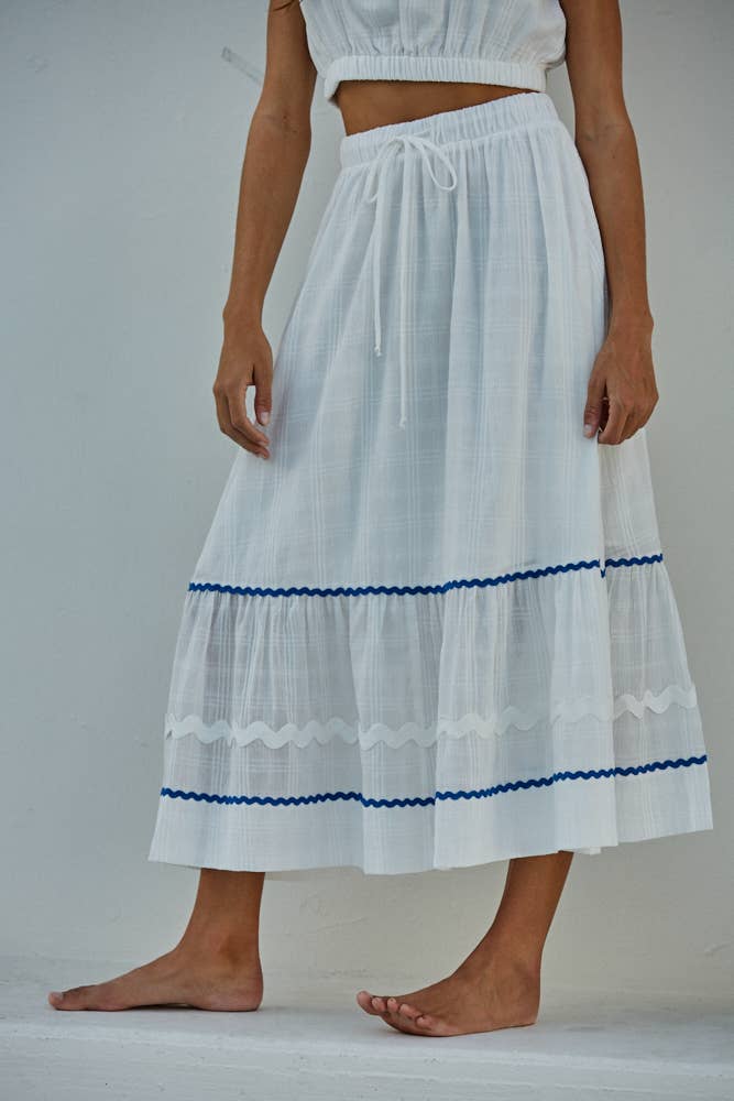 L8117 | Woven Cotton Flare Midi Skirt