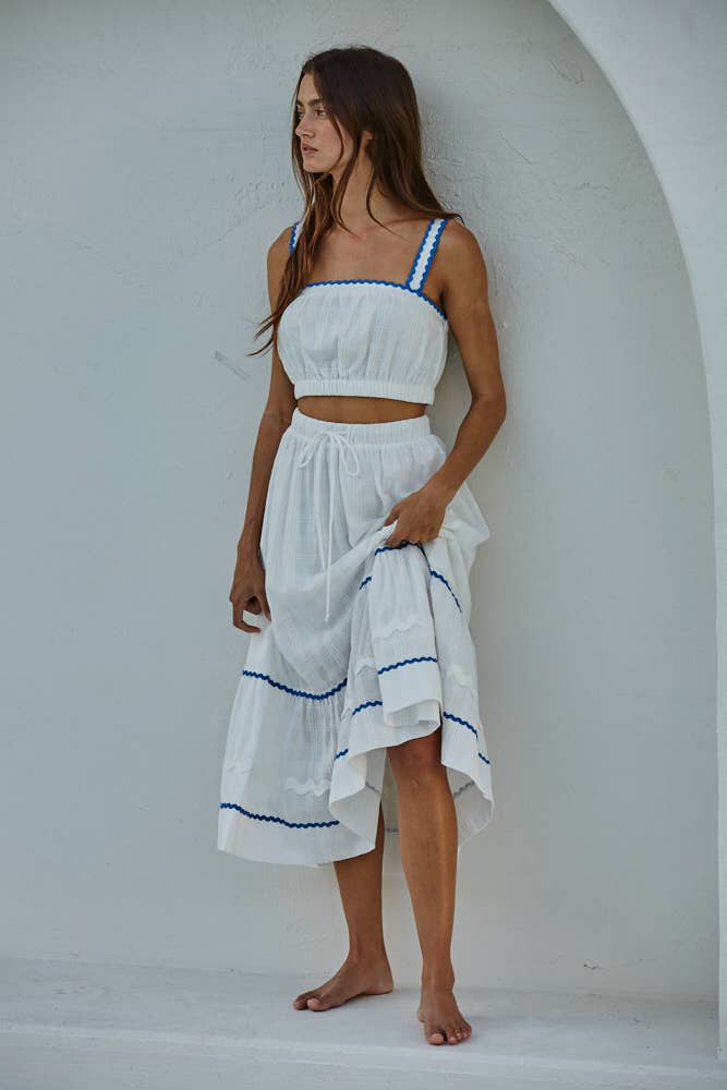 L8116 | Woven Cotton Square Neck Sleeveless Crop Top