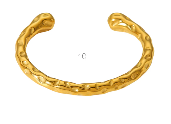 Gina Carmen Gold Cuff