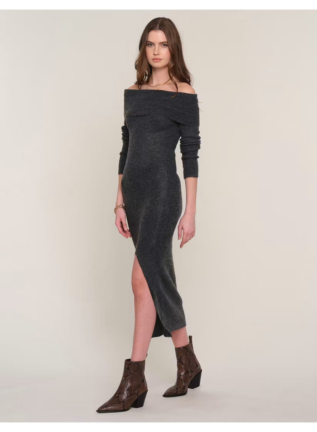Heartloom: Calabra Dress - Charcoal