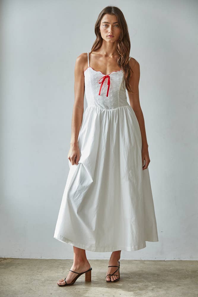 L9470 | Woven Cotton Floral Eyelet Detailed Maxi