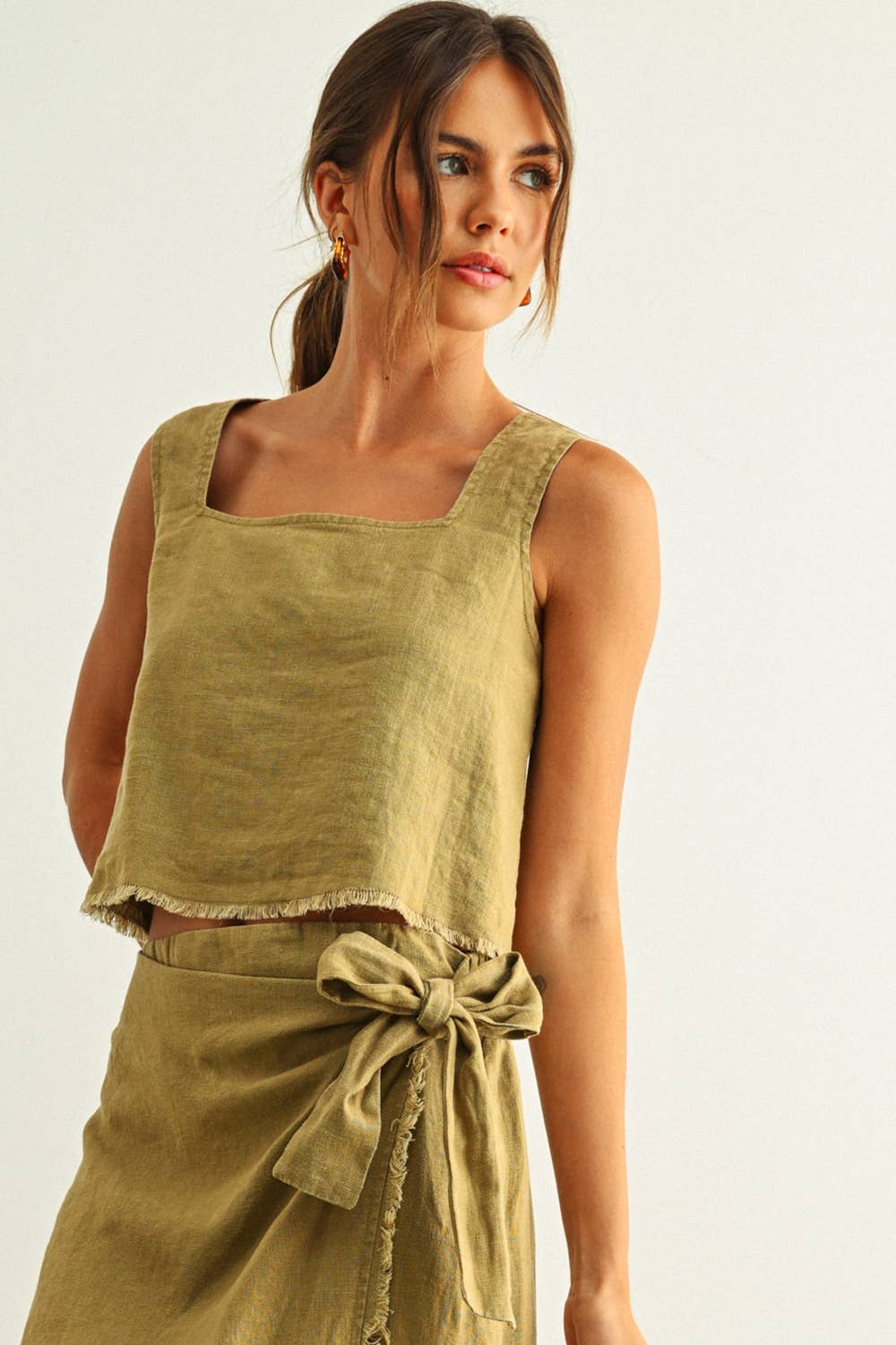 T6261ST   SHORT SLEEVE SQUARE NECK RAW HEM TOP
