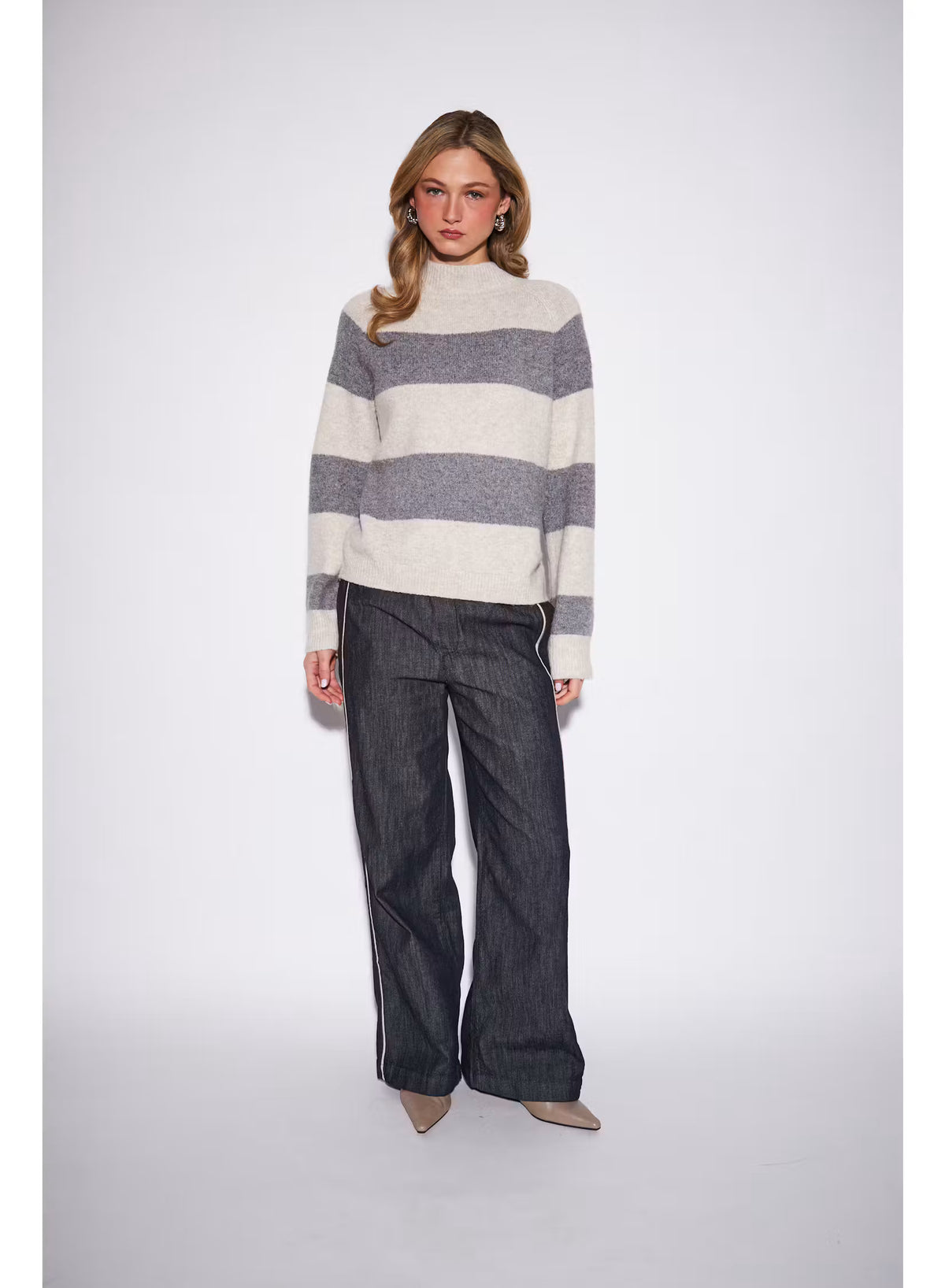John & Jenn: Edison - Pebbled Stripe
